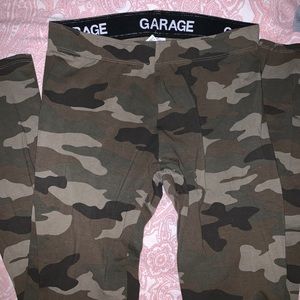 Camo leggings